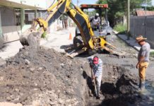 Interconeectó COMAPA drenaje en la colonia Aquiles Serdán