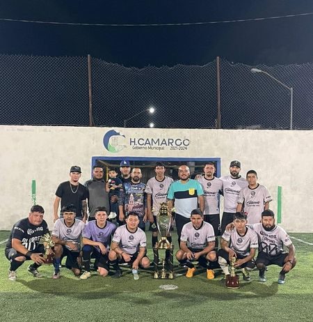Realizan torneo de fútbol rápido