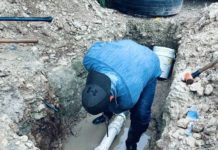 Atendió Comapa fugas de agua potable en la colonia Campestre