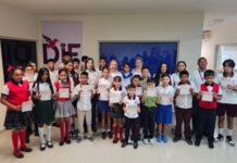 Entrega de estímulos educativos a estudiantes de escasos recursos económicos