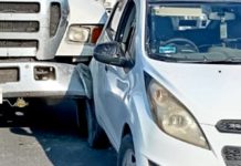 Chocan unidades y dejan cuantiosos daños materiales