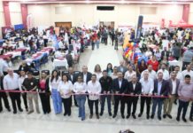 Feria de empleo reunió a cientos de jóvenes en Nuevo Laredo