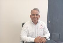 Primaria inicia ciclo sin luz; Llevan sus clases de manera híbrida