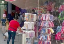 Inicia “viacrucis” por compras de regreso a clases