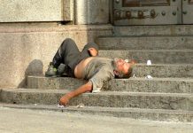 Pululan personas con problemas psicológicos en las calles de Reynosa