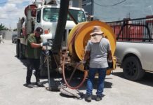 Sondeó COMAPA drenaje sanitario en varios sectores de la ciudad