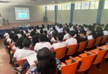 Concientizan a estudiantes sobre retos virales en redes sociales