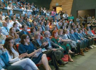 Retos de los sistemas educativos públicos para impulsar agendas de inclusión digital