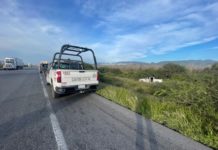 Guardia Estatal atiende volcadura con persona lesionada y una fallecida