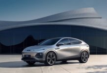Xpeng llega a España: la marca china aterriza con tres coches eléctricos que apuntan directamente contra Tesla