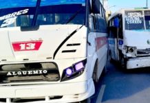 Accidentes viales dejan cuantiosos daños materiales y caos