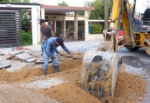 Inició COMAPA trabajos de rehabilitación de drenaje sanitario en la colonia Rosita