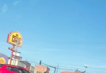 Se impactan unidades en boulevard dejando daños materiales y caos vial
