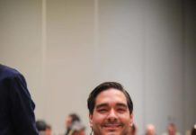 Un líder reconocido: Carlos Peña Ortiz recibe Honorable Distinción de la AALMAC