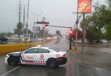 Cierra Tránsito de Reynosa pasos a desnivel con acumulación de agua