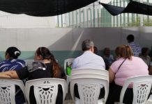 Mantienen plantón trabajadores sindicalizados del Canseco, si no atienden sus peticiones tomarán oficinas