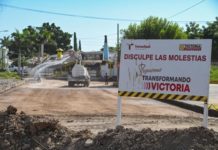 Supervisa Lalo Gattás avance de obra de pavimentación con concreto hidráulico en la México