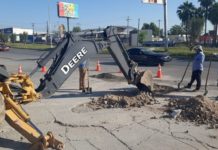 Concluyó COMAPA rehabilitación de drenaje sanitario en colonia Presa la Laguna