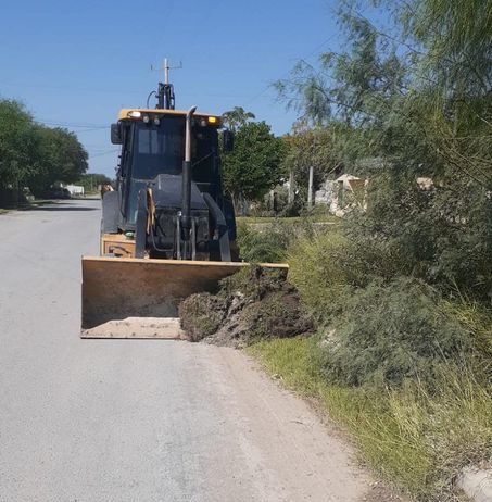 Realizan limpieza en Prim. Lázaro Cárdenas del Ej. San Vicente del Potrero