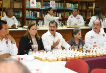 Exhortan a alumnos seguir estudiando