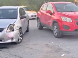 Accidentes dejan cuantiosos daños materiales en unidades y caos vial