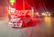 Aparatoso accidente vial deja cuantiosos daños materiales, lesionados y caos