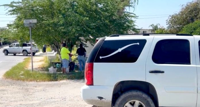 Reportan a persona sin vida en la v_a p_blica en colonia popular (4)