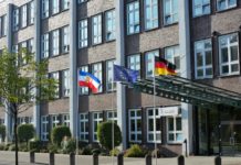 Se van a Alemania 25 egresados de enfermería; otros 10 chefs están en EU y Canadá