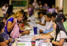 Refuerza Carlos Peña Ortiz compromiso con la educación en Reynosa