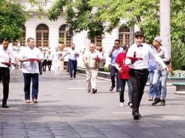 Realizan la tradicional carrera de Meseros en Tampico