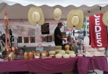 Exponen en plaza principal de Altamira artesanías hechas en CEDES