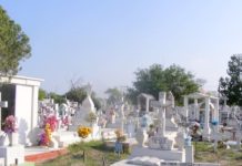 Miles de familias enteras celebraron el día de los Muertos en Panteones de Reynosa