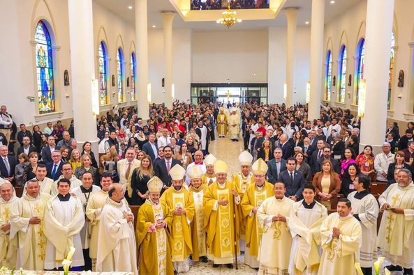 Senadora Maki Ortiz Presente En Ceremonia De Nombramiento De Iglesia De Guadalupe Nuevo