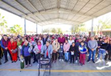 Celebra Carlos Peña Ortiz con imparable alegría a familias con Posadas Navideñas