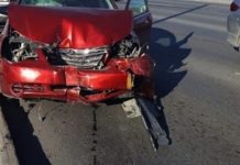 Accidentes viales dejan daños materiales y caos