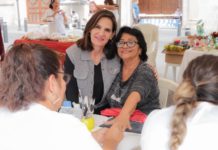 Instala DIF Tampico Tradicional Bazar Navideño en Plaza de Armas