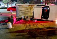 Vuelca unidad y deja cuantiosos daños materiales en concurrido boulevard