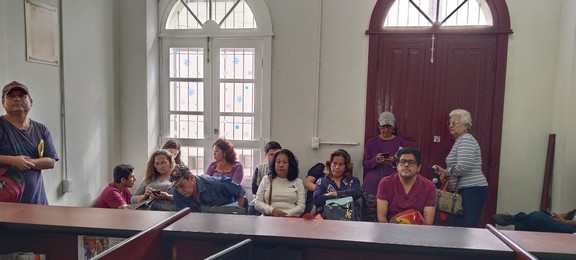 invitados y testigos