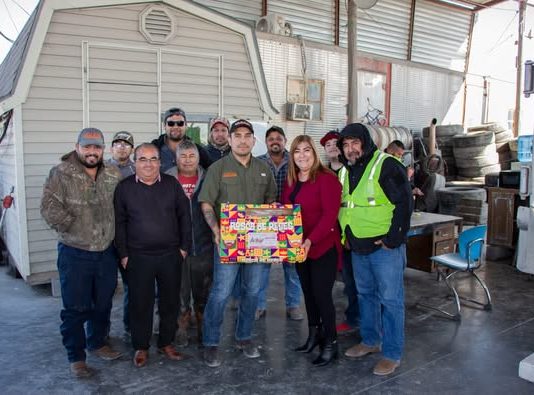 Entregan Roscas de Reyes a camarguenses
