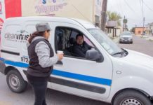 Mitigan frio con champurrado a Camarguenses