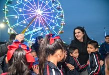 Ofrece Mónica Villarreal Mágica Convivencia a Niños del Ejército de Salvación