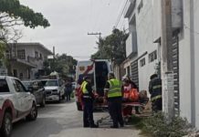 Hombre electrocutado mientras pintaba su casa en la colonia Polvorín
