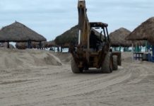 Intensifican labores de limpieza en Playa Miramar por excedente de arena tras los nortes