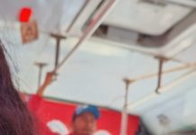 Hondureño sube a transporte público y pide apoyo para poder llegar a Estados Unidos