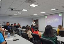 Capacitan a maquiladora sobre inclusión laboral de personas con autismo