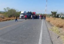 Bloquean manifestantes carretera a San Fernando