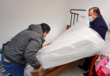 Entrega INDEX Reynosa colchones a casa de hogar de adultos mayores