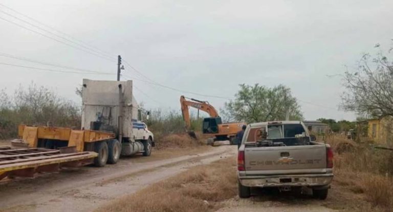 Apoya mejoramiento de acceso en Francisco Villa
