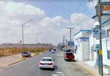 Reportan al parecer persona sin vida en exterior de clínica particular