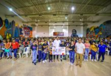 Cumplen Gobiernos de transformación con entrega de Becas Rita Cetina